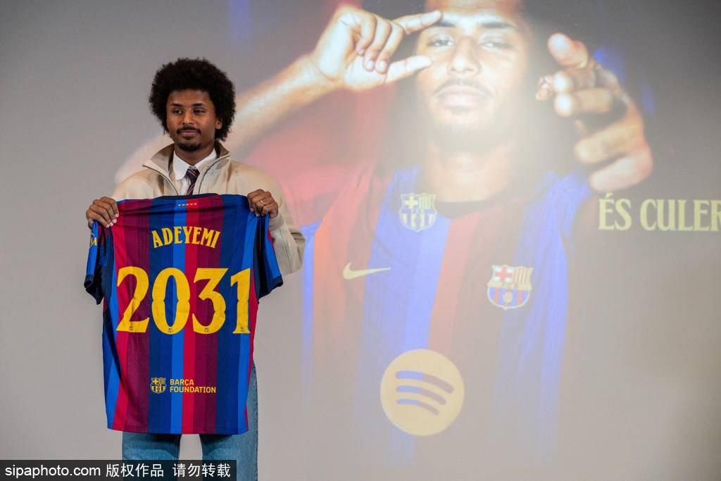 鲁尼·巴德吉即将离开巴萨：德甲球队争抢的焦点